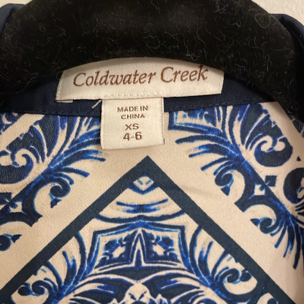 Patterned Blouse - Picture 3 of 3